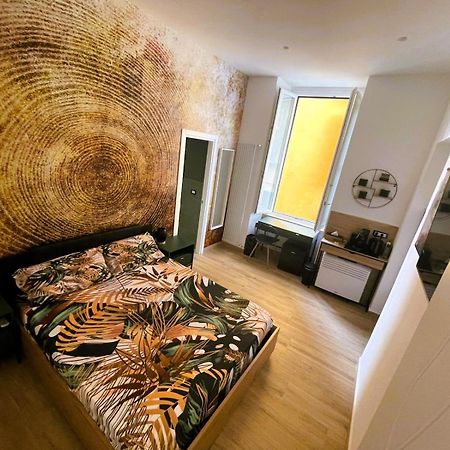 Urban Chic Suite Toledo Naples Exterior photo