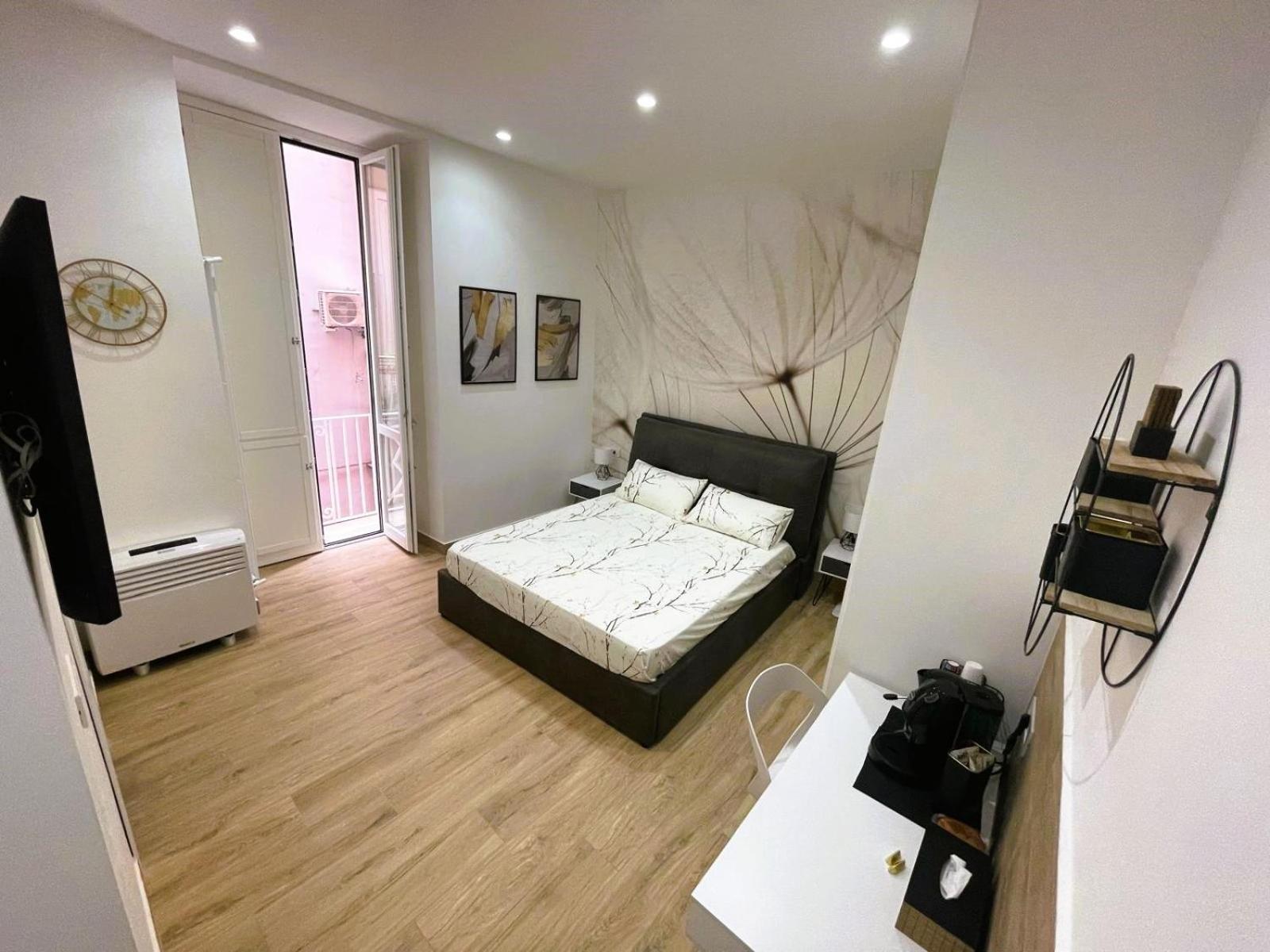 Urban Chic Suite Toledo Naples Exterior photo